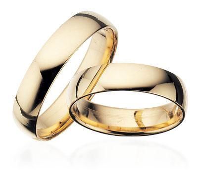 Klassiske Scrouples vielsesringe i 8 eller 14 karat guld, 5 mm glat og buet – med eller uden diamant op til 0,04 ct.