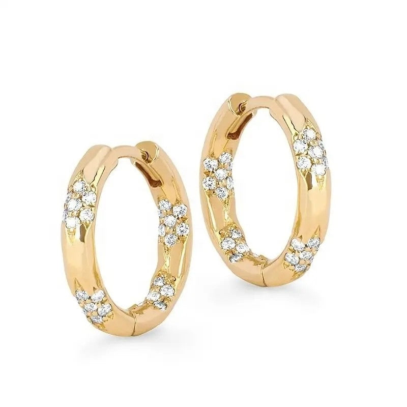 Shimmer hoops i 18 karat forgyldt sølv med zirkonia fra MerlePerle