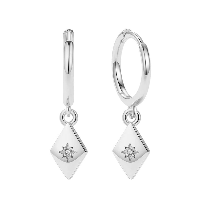 Fia creoler i sølv med rhombevedhæng og zirkonia fra MerlePerle, 22,5 mm