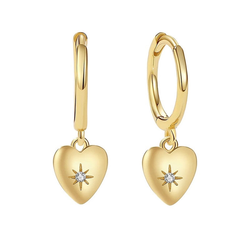 Maria creoler i 18 kt forgyldt sølv med zirkonia og hjerte vedhæng fra MerlePerle, 20 mm