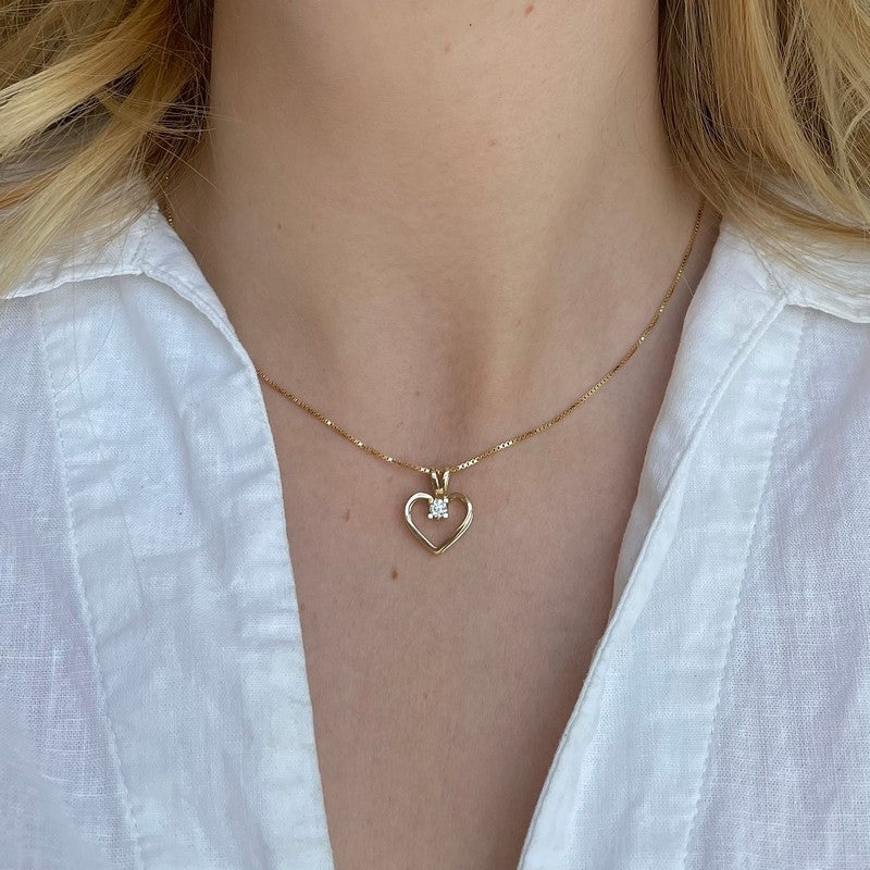 Kleopatra hjertevedhæng fra Scrouples i 14 kt guld med diamant (0,05–0,50 ct)