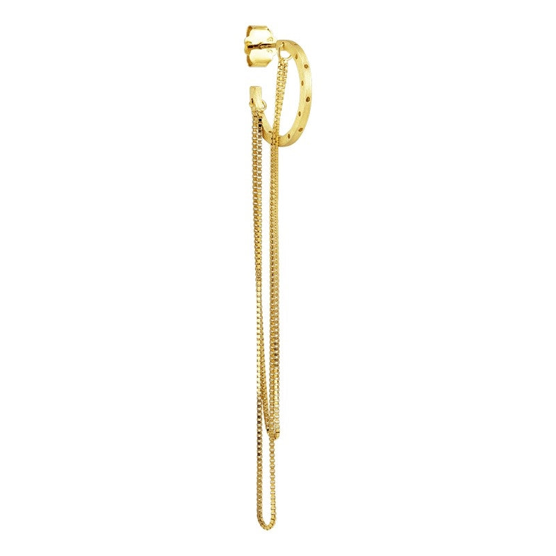 Jane Kønig Orbis chain hoop i 18 karat forgyldt sølv – rund ørering med børstet mat finish, gennemborede huller og to hængende kæder.