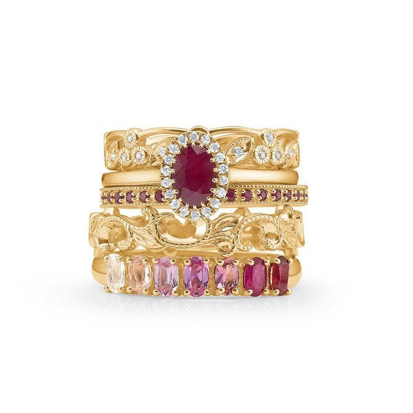 Royal Ruby ring i 14 karat guld fra Mads Z med rubin og diamanter