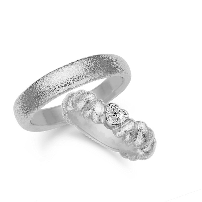 Romantisk Aagaard vielsesringe i 14 kt hvidguld med 0,20 ct lab grown diamant