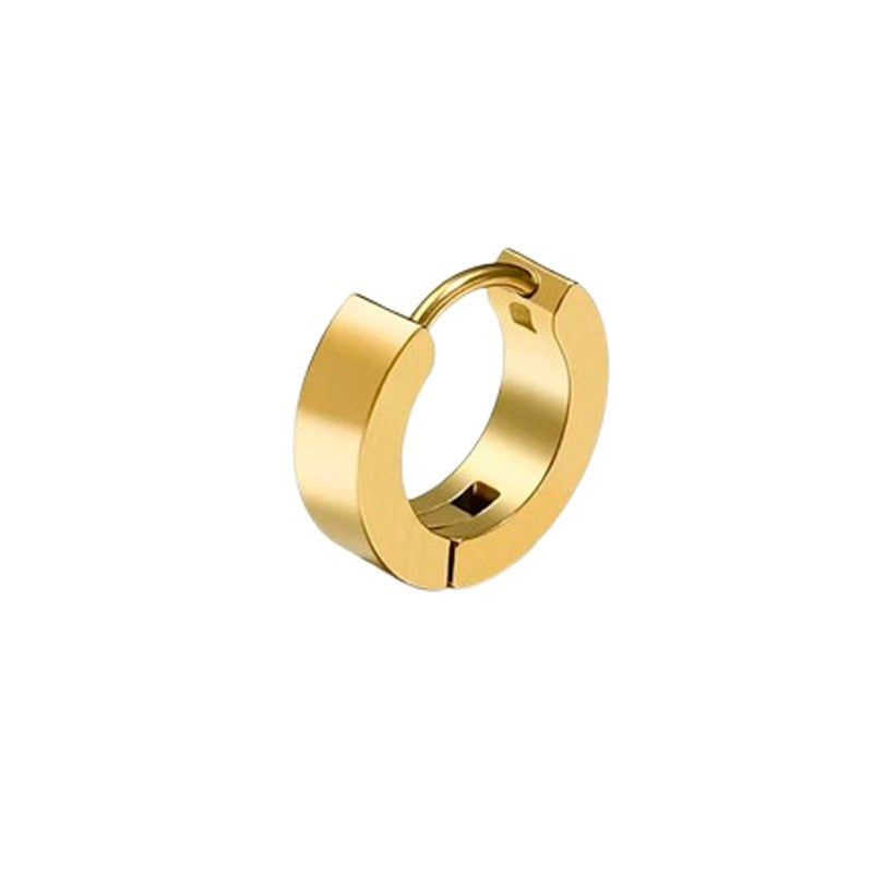 Hoop ørering i 18 karat forgyldt stål fra Rico's – bred, rund hoopørering med 4 mm bredde og 13 mm diameter.