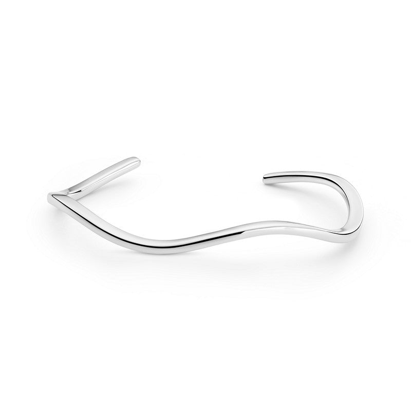 Sif Jakobs Jewellery Ellera Waves Pianura armbånd i rhodineret 925 sterlingsølv med bølgende form.