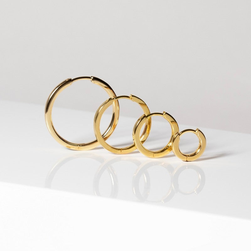 Ellera Pianura øreringe fra Sif Jakobs i 18 karat forgyldt sølv, 24 mm diameter