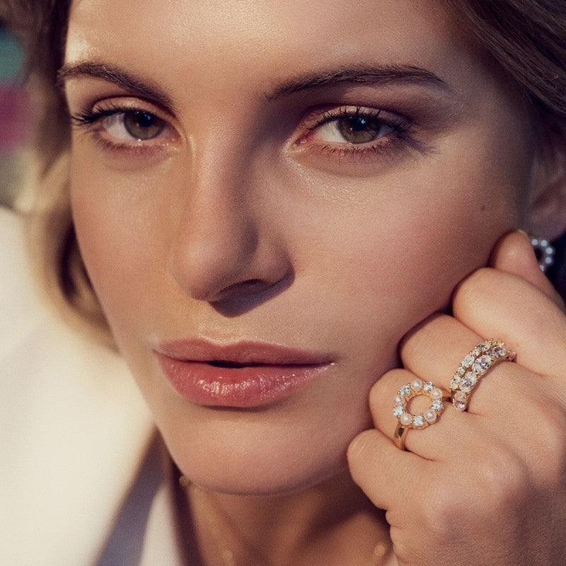 Sif Jakobs Ellera ring i 18 karat forgyldt sølv med hvide zirkoner