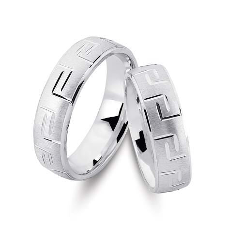 Unikke Nuran vielsesringe i rhodineret sølv med grafisk mæanderbord fra Nuran.