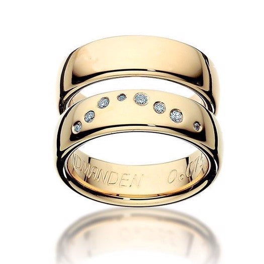 Scrouples vielsesringe i 14 eller 8 karat guld, blanke 6 mm med vandmandens stjernebillede og diamanter