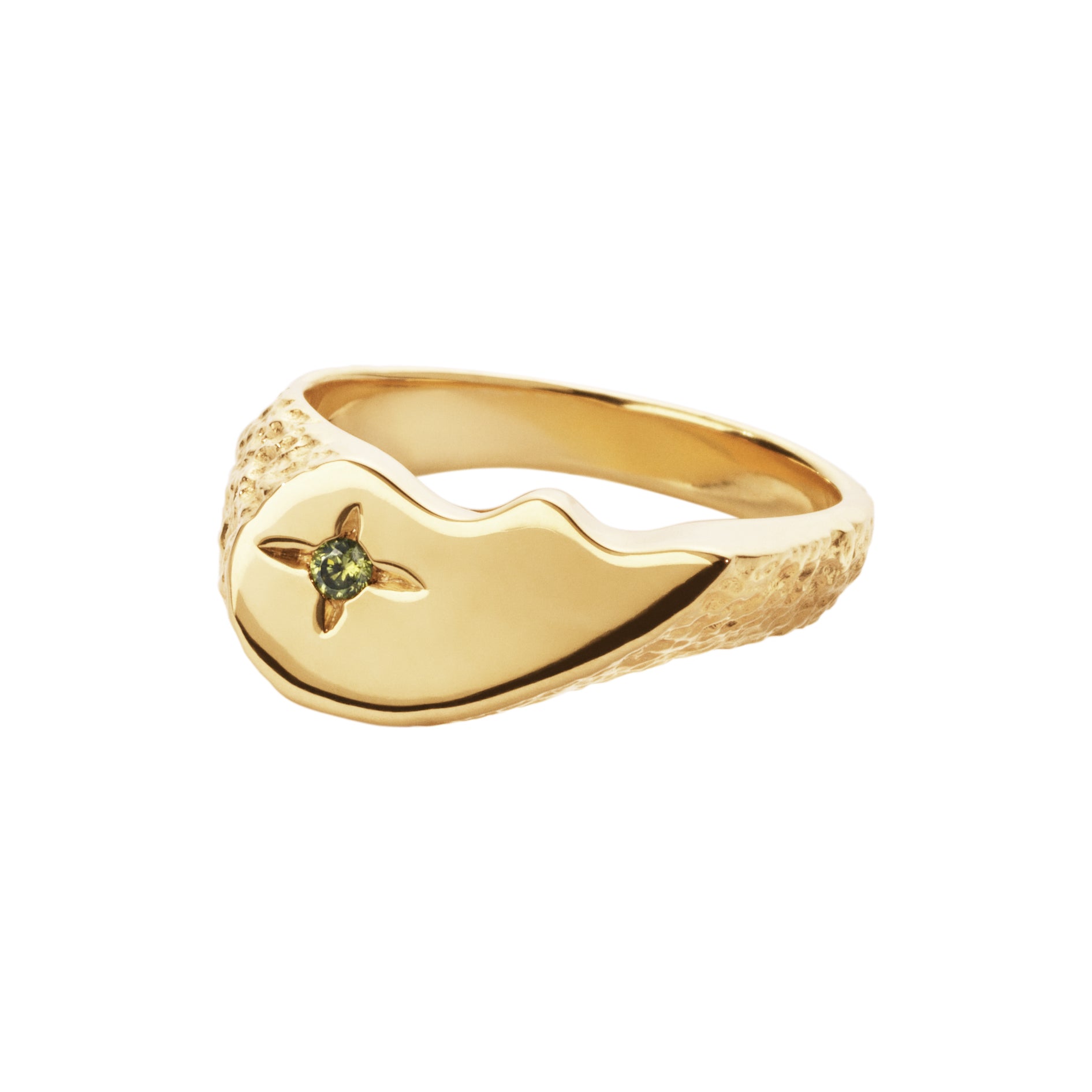 Camille Brinch shiny BFF sparkly ring i 925 sterlingsølv med 22 karat forgyldning og grøn sten i ovalt, gyldent design.