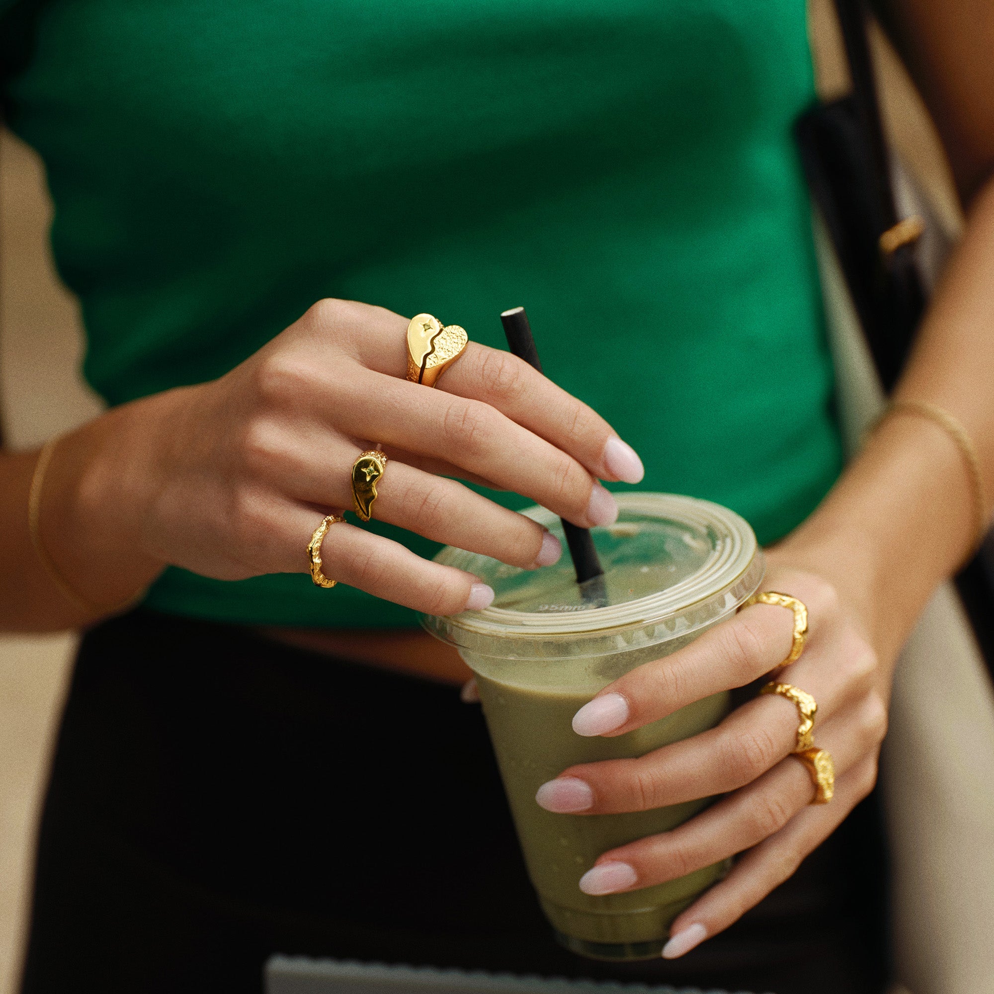 Camille Brinch Textured BFF Sparkly Ring forgyldt styling