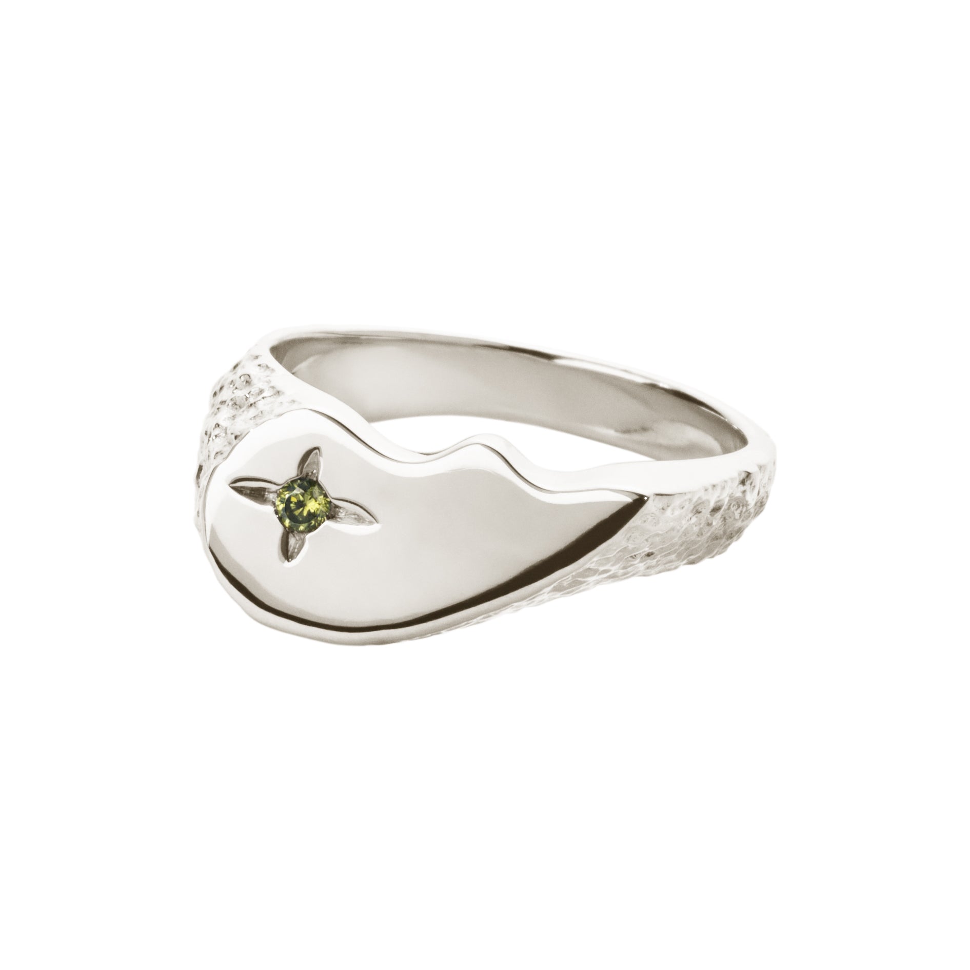 Camille Brinch shiny BFF sparkle ring i 925 sterlingsølv med grøn sten og blankpoleret overflade.