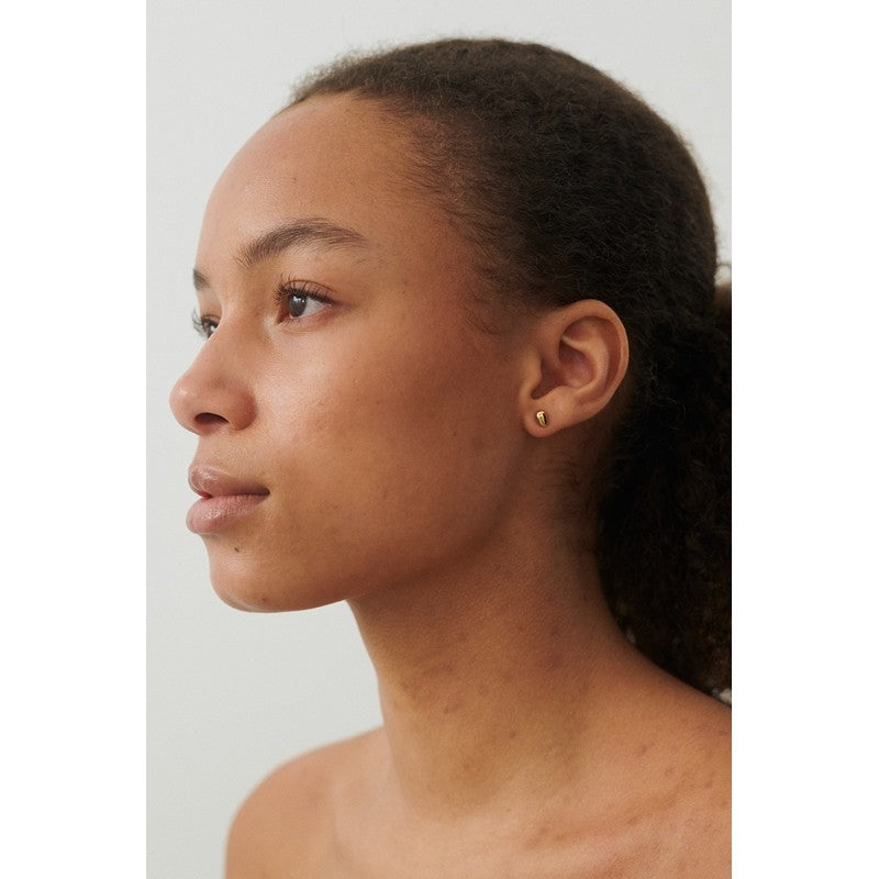 Rain ørestikker i forgyldt sølv fra Pernille Corydon (6 mm)
