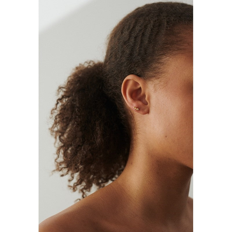 Sirius helix piercing i forgyldt sølv med zirkonia fra Pernille Corydon (7 mm)