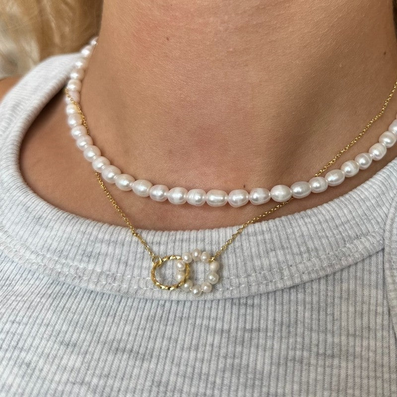 Hold on halskæde i 18 karat forgyldt sølv med perle fra MerlePerle 41+3 cm