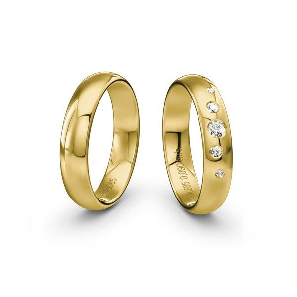 Romantisk Siersbøl vielsesringe i 9 eller 14 karat guld med 0,08 ct diamanter – blanke guld ringe med blød profil og 5 diamantsten.