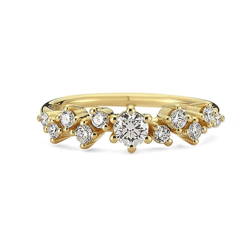 Twinkle diamantring fra Nuran i 14 karat guld med 0,26 ct diamanter i flere størrelser.