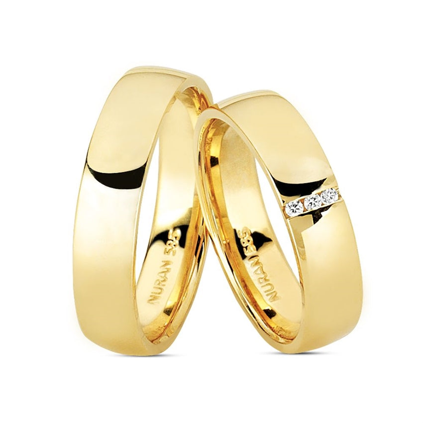 Nuran vielsesringe i 8 eller 14 karat guld med 3 x 0,01 ct diamanter