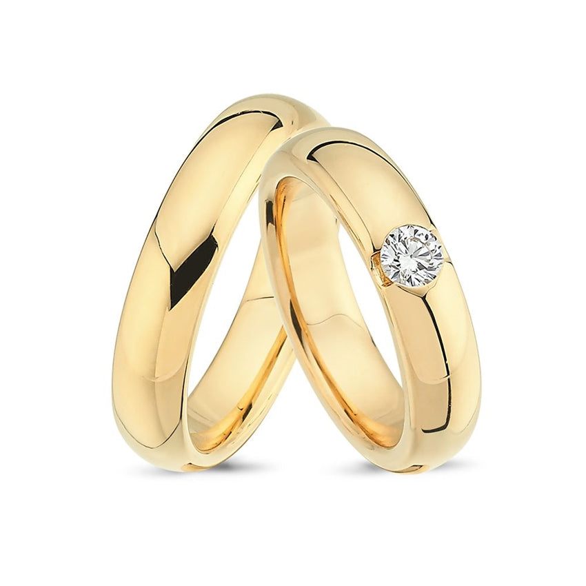 Smukke Nuran vielsesringe i 14 karat guld med 0,23 ct diamant