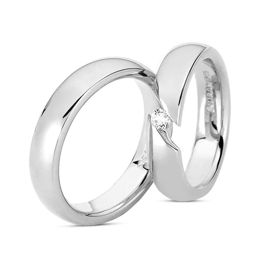 Smukke Nuran vielsesringe i 14 kt hvidguld med 0,10 ct diamant